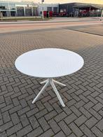 Tuintafel (nieuw), Ophalen, Zo goed als nieuw