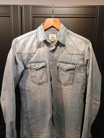 Rebel spijkerblouse beschikbaar voor biedingen