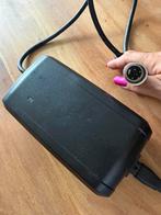 Te koop 5 pins Giant oplader, Fietsen en Brommers, Fietsaccessoires | Fietsaccu's, Ophalen, Zo goed als nieuw