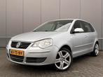 Volkswagen Polo 1.6 77KW 2007 Grijs, Auto's, Volkswagen, Voorwielaandrijving, Stof, Zwart, 4 cilinders