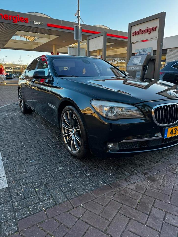BMW 7-Serie 4.4 I 750 AUT 2010 Zwart, Auto's, BMW, Particulier, 7-Serie, Benzine, F, Sedan, Automaat, Geïmporteerd, Zwart, Achterwielaandrijving