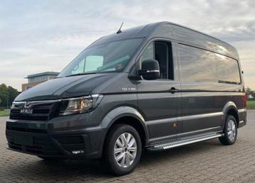 Verhuisbus. Chauffeur,, bankste,,,koelkast  beschikbaar voor biedingen