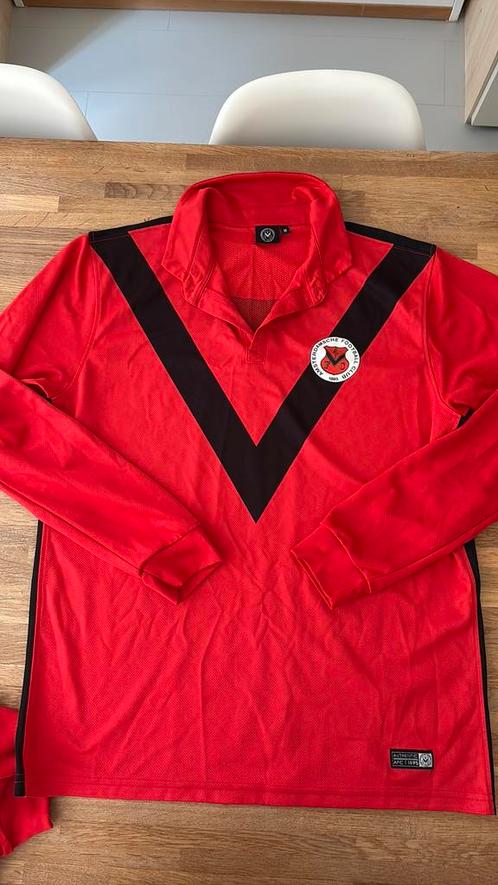 AFC wedstrijdshirt (rood), Sport en Fitness, Voetbal, Zo goed als nieuw, Shirt, Maat M, Ophalen of Verzenden