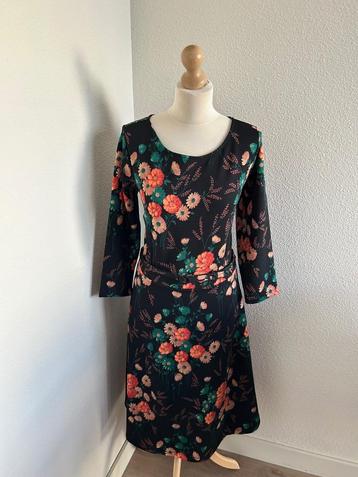 King Louie maat XL bloemen betty dress 2692 beschikbaar voor biedingen