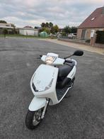 Peugeot 2t vivacity klasse a, Fietsen en Brommers, Scooters | Peugeot, Ophalen, Tweetakt, Zo goed als nieuw, 50 cc
