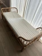 Rotan kinderbedje, Antiek en Kunst, Ophalen