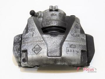 Remklauw (Tang) rechts-voor van een Renault Clio beschikbaar voor biedingen