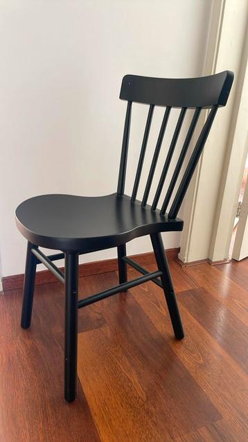 2 diningroom chairs Norraryd beschikbaar voor biedingen