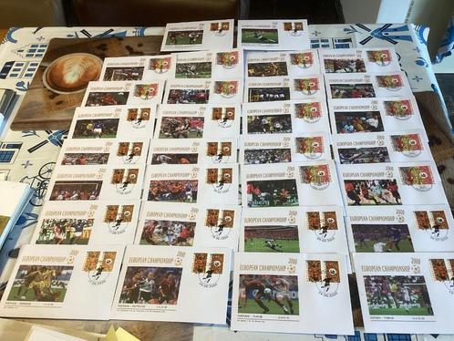 No2338 31 fdc Voetbal 2000  waarvan 1 met  drukfout Heb ook, Postzegels en Munten, Postzegels | Volle albums en Verzamelingen