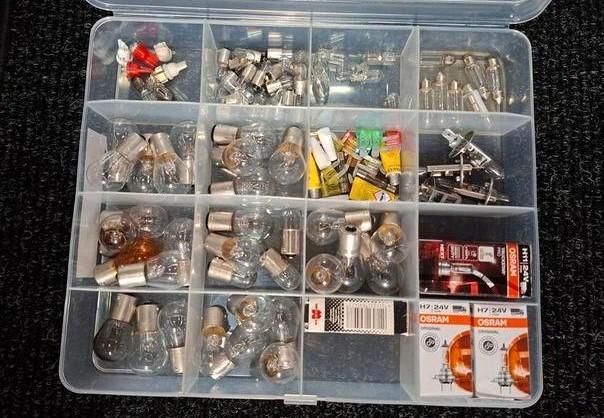 Sortidoos met 24V Lampjes - Nieuw, Auto-onderdelen, Verlichting, Universele onderdelen, Nieuw, Ophalen of Verzenden