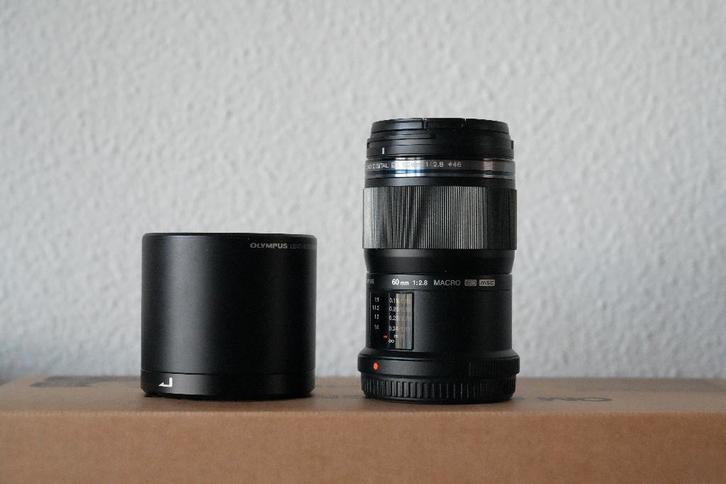 OM System Olympus 60mm Macro + Godox V860III te koop, Audio, Tv en Foto, Fotocamera's Digitaal, Zo goed als nieuw, Olympus, Geen optische zoom