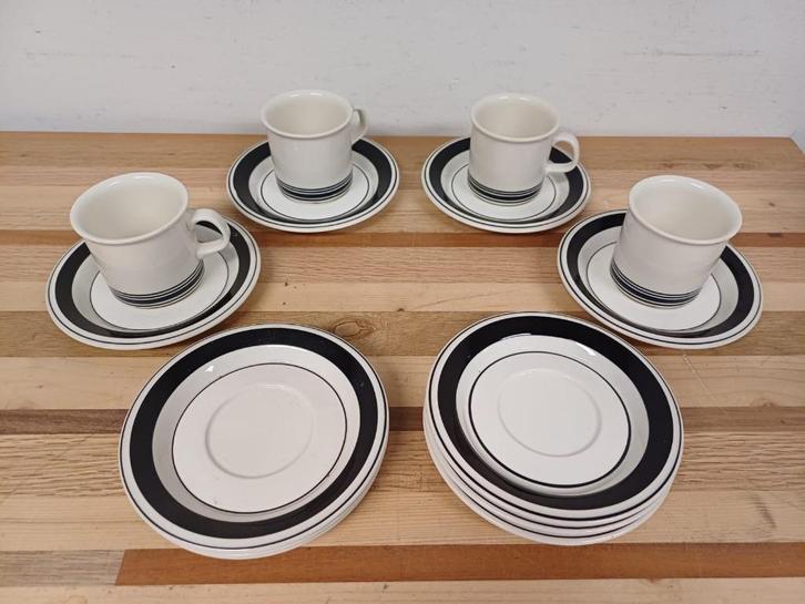 Arabia Finland Faenza - Kop & Schotels - 16 delig, Huis en Inrichting, Keuken | Servies, Kop(pen) en/of Schotel(s), Overige stijlen