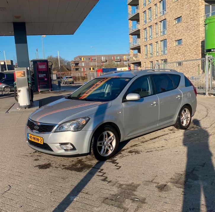 Kia (Pro) Cee d 1.4 CVVT-executive / Navi / Zuinig / Airco !, Auto's, Kia, Particulier, (Pro) Cee d, ABS, Airbags, Airconditioning