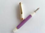 Vulpen Pelikan Souverän M600 Violet White, Verzamelen, Pennenverzamelingen, Ophalen of Verzenden, Gebruikt, Vulpen, Overige merken