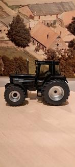 Verbouwde zwarte Schuco Case international 1455xl, Ophalen of Verzenden, Nieuw, Tractor of Landbouw, Schuco