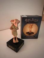 Harry Potter Dobby Beeldje met Boek, Verzamelen, Harry Potter, Ophalen of Verzenden, Zo goed als nieuw, Beeldje of Buste