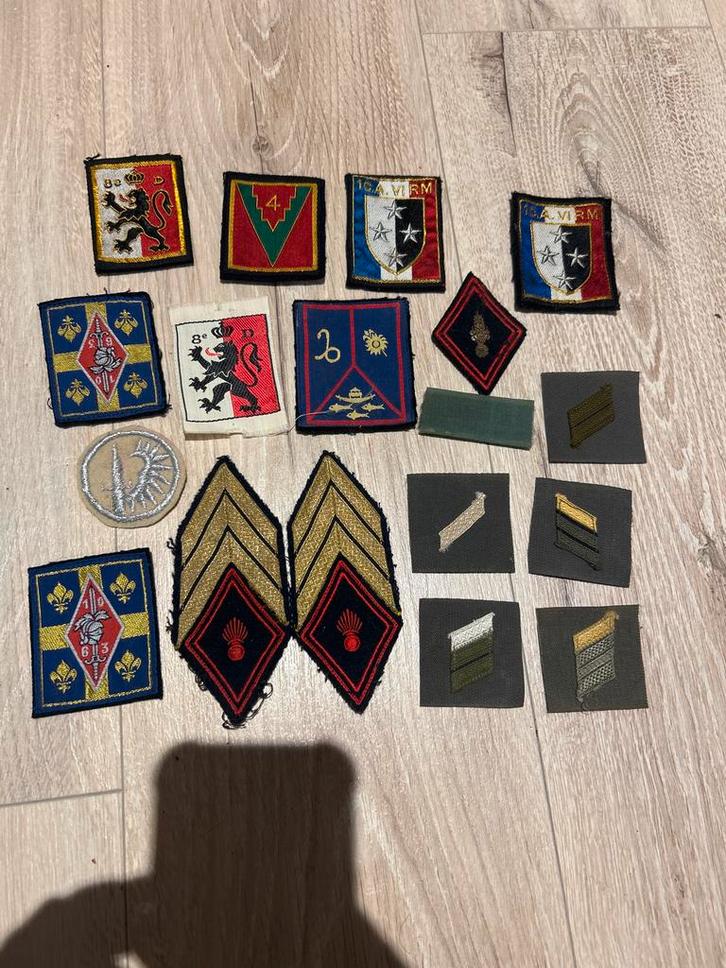 Collectie frans militaire emblemen, Verzamelen, Militaria | Algemeen, Embleem of Badge, Ophalen of Verzenden