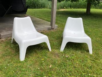 IKEA Vago Twee gelijke sixties tuinstoelen, stapelbaar beschikbaar voor biedingen