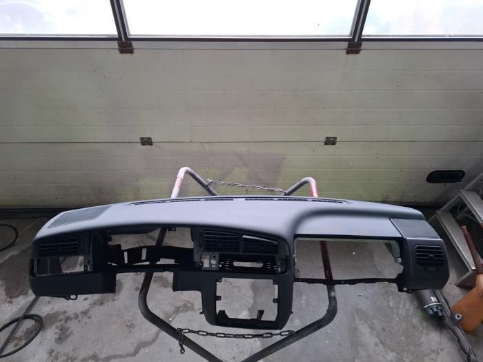 Dashboard van een Volkswagen Golf, Auto-onderdelen, Dashboard en Schakelaars, Volkswagen, Gebruikt, 3 maanden garantie, Verzenden