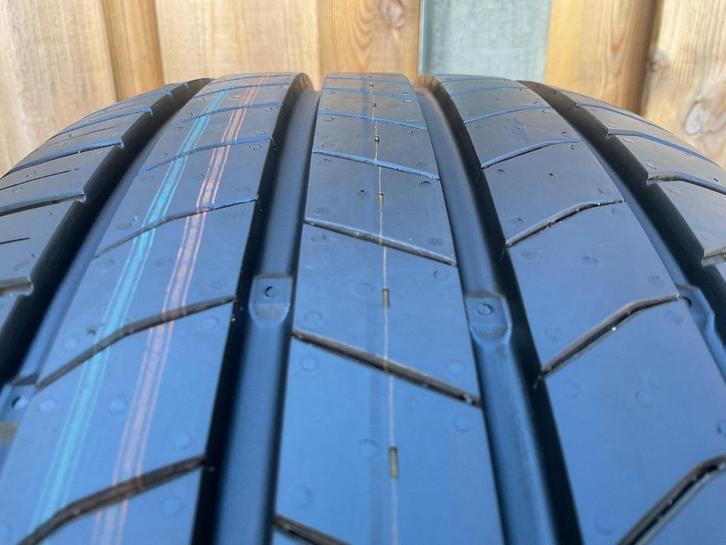NIEUW 4 x Nexen Nfera Primus AI 215/55 R18 Zomerbanden, Auto diversen, Auto-accessoires, Nieuw, Ophalen of Verzenden