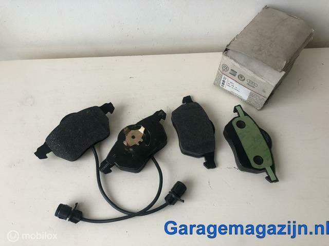 Remblokken voor origineel set Audi A8 D2 ‘94-‘02 4D0698151J, Auto-onderdelen, Remmen en Aandrijving, Volkswagen, Nieuw, Ophalen of Verzenden