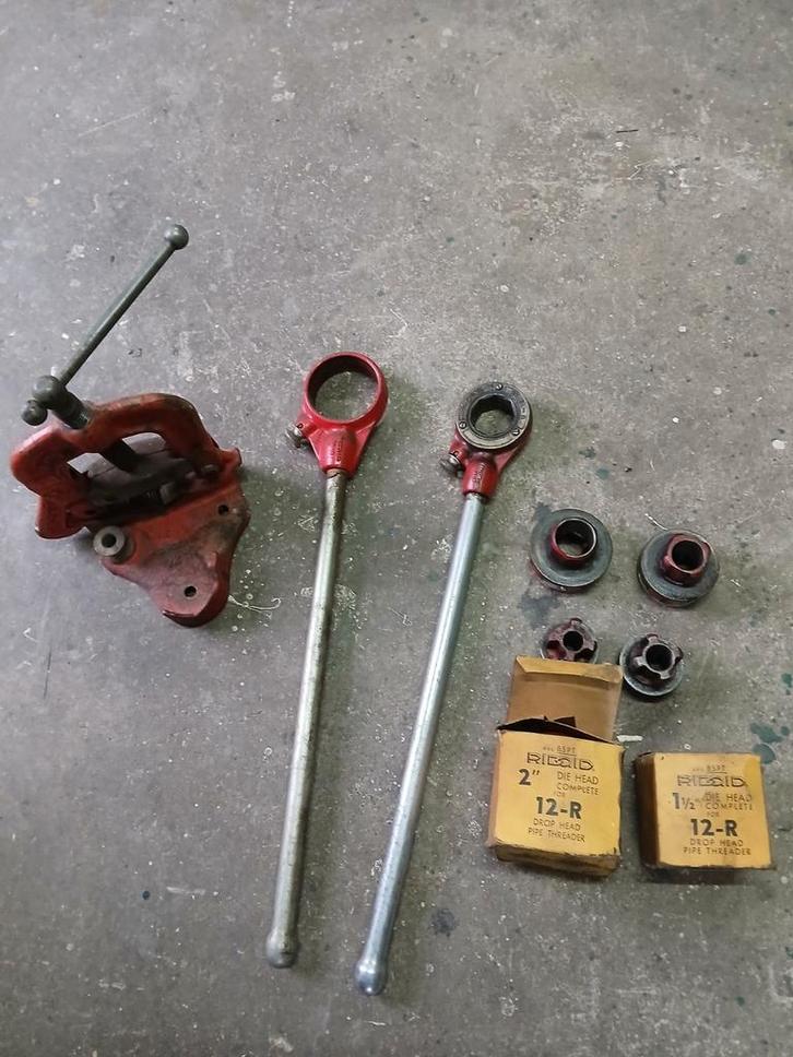 RIDGID Pijpsnijder Set met Pijpklem en Snijkoppen, Doe-het-zelf en Verbouw, Gereedschap | Handgereedschap, Gebruikt, Ophalen