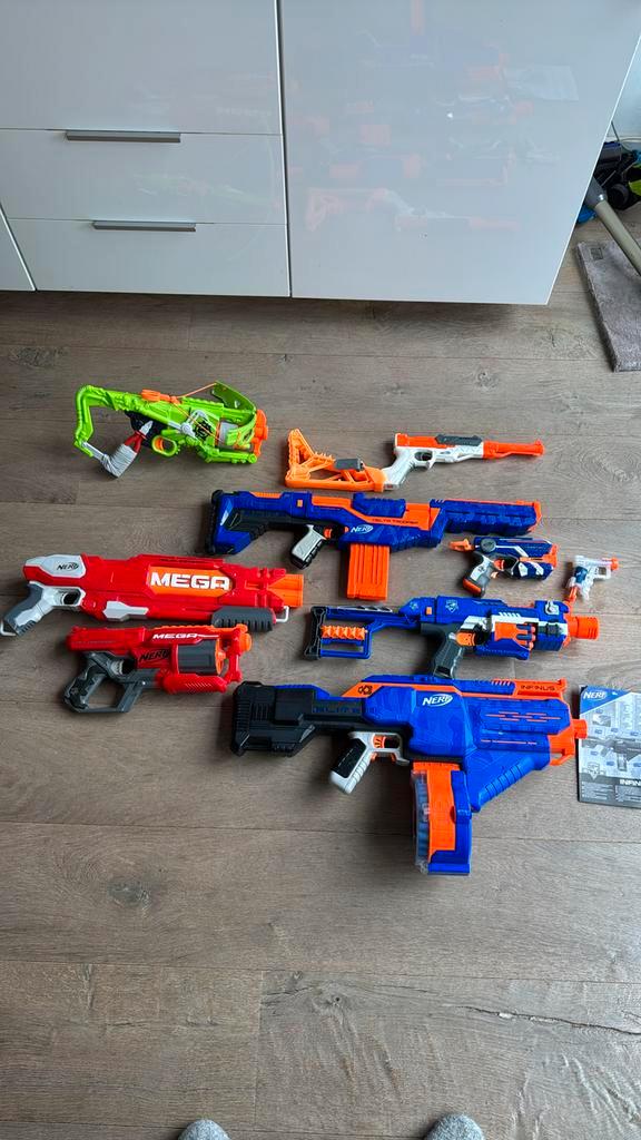 9 nerf guns, goed werkend!, Kinderen en Baby's, Speelgoed | Buiten | Actiespeelgoed, Gebruikt, Ophalen