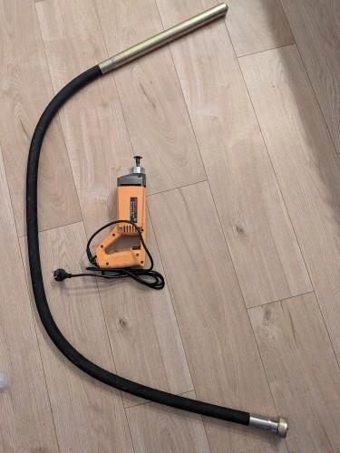 Beton Trilnaald, Doe-het-zelf en Verbouw, Gereedschap | Overige machines, Ophalen of Verzenden