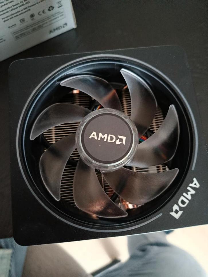 AMD Wraith CPU koeler – NIEUW & NOOIT GEBRUIKT – originele s, Computers en Software, Computerkoelers, Nieuw, Luchtkoeling, Ophalen of Verzenden