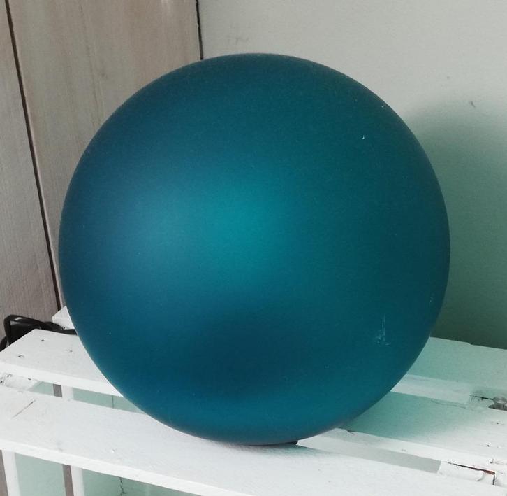 Ikea Fado tafellamp vloerlamp blauwe bol, Huis en Inrichting, Lampen | Vloerlampen, Zo goed als nieuw, Minder dan 100 cm, Glas