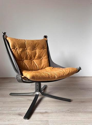 Falcon vintage design fauteuil beschikbaar voor biedingen