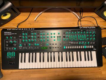 Roland System 8 beschikbaar voor biedingen