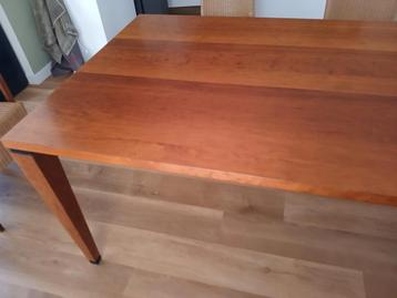 Prachtige massieve 8 persoonseettafel teakhout 200Lx100Bx74H beschikbaar voor biedingen