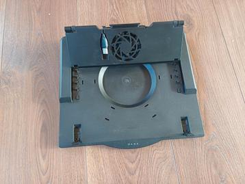 AGK laptopstandaard met koeling  beschikbaar voor biedingen
