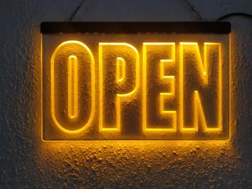 Winkel/studio display OPEN led lichtbak beschikbaar voor biedingen