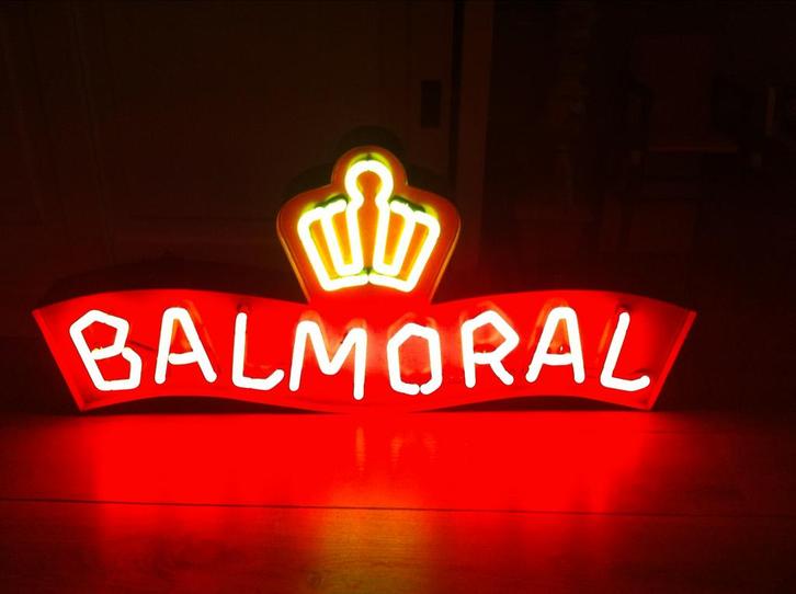 Vintage Balmoral Sigaren Neon Lichtbak Lichtreclame, Verzamelen, Merken en Reclamevoorwerpen, Ophalen