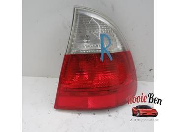 Achterlicht rechts van een BMW 3-Serie beschikbaar voor biedingen