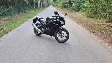 Honda CBR 300 RA (abs) - 2015 - 16d km - perfecte staat - A2 beschikbaar voor biedingen