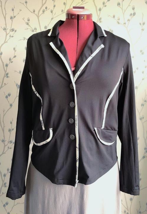 X-TWO Zwart Vestjasje maat 42, Kleding | Dames, Jasjes, Kostuums en Pakken, Zo goed als nieuw, Jasje, Maat 42/44 (L), Zwart, Ophalen of Verzenden