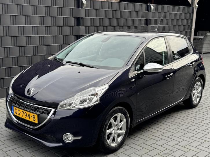 Peugeot 208 1.2 PT Style Pack| CLIMA| NAVI| CRUISE| LM| TREK, Auto's, Peugeot, Bedrijf, ABS, Airbags, Airconditioning, Bluetooth