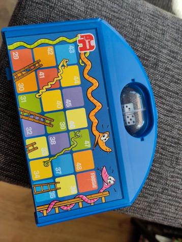 Twee in 1 spel slangen en ladders en ganzebord beschikbaar voor biedingen