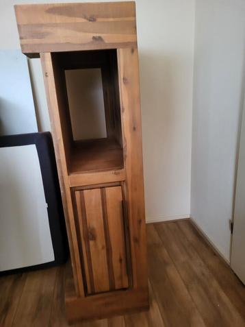 Massief houten salontafel teab beschikbaar voor biedingen