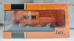 Ixo 1:43 Volkswagen T2 DoKa oranje nieuw in display doosje, Ophalen of Verzenden, Nieuw, Auto, Overige merken