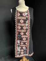 Zwart gekleurde dames jurk van Desigual maat 44, Zwart, Maat 42/44 (L), Ophalen of Verzenden, Zo goed als nieuw