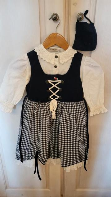 Vintage dirndl  voor een  meisje maat 110. Bieden! beschikbaar voor biedingen