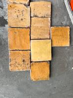 Antieke rode, gele en groene estrikken - boeren plavuizen, Gebruikt, Steen of Klei, Minder dan 50 cm, 10 tot 30 cm