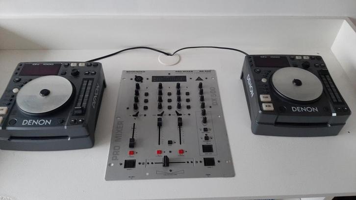 DJ Set: 2x Denon DN-S1000, Behringer DX500, 2 Speakers, Muziek en Instrumenten, Dj-sets en Draaitafels, Ophalen of Verzenden