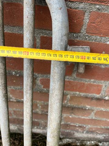 Vee hekken beschikbaar voor biedingen