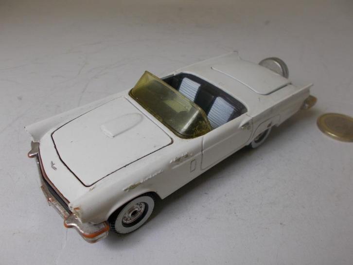 1983 Corgi FORD THUNDERBIRD. I.g.st., Hobby en Vrije tijd, Modelauto's | 1:32, Zo goed als nieuw, Auto, Corgi, Ophalen of Verzenden