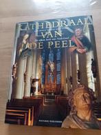 Kathedraal van de peel, Ophalen of Verzenden, Zo goed als nieuw, Architectuur algemeen